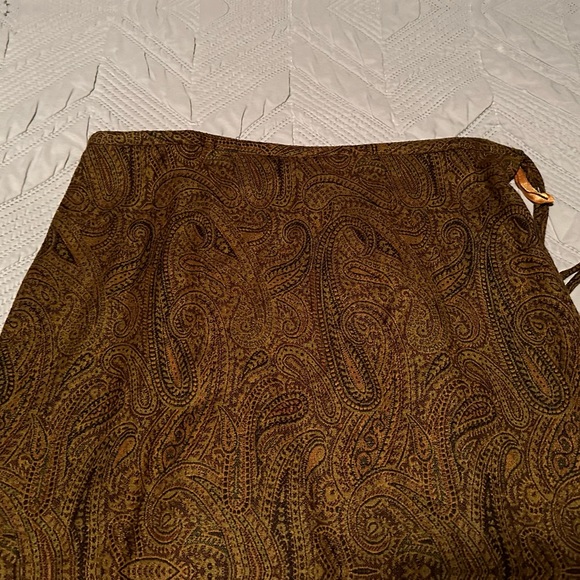 Funky People Skirt - Picture 3 of 7